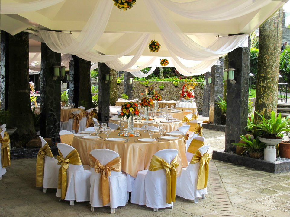 Wedding at Josephine's Restaurant