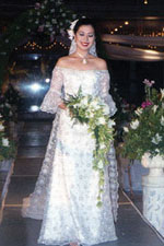 The legendary designer of Iloilo Ms. Mel Varca showed her Filipiniana bridal gown