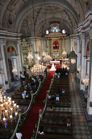 Philippine Wedding Ceremony at San Agustin Church